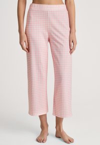 Roze en witte geruite cropped broek gemaakt van lichte stof, met een gladde tailleband en een rechte pijpontwerp.