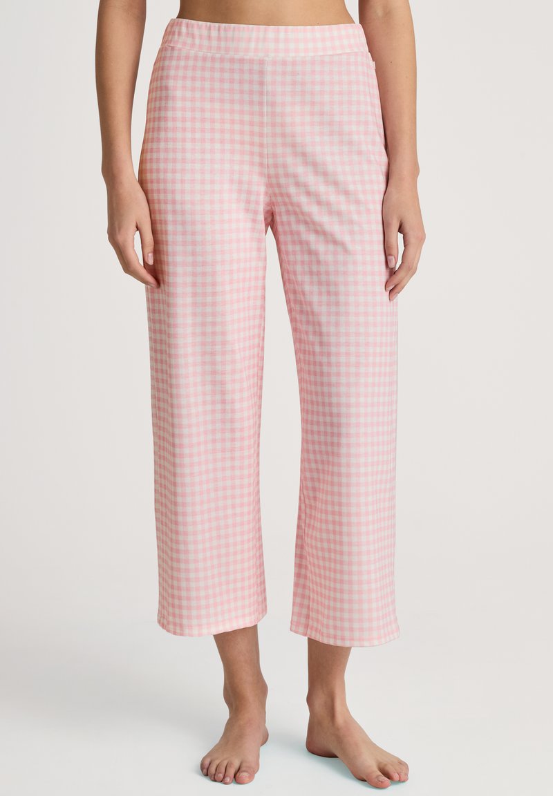 Roze en witte geruite cropped broek gemaakt van lichte stof, met een gladde tailleband en een rechte pijpontwerp.
