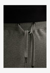 Επιλέχθηκε, grey melee