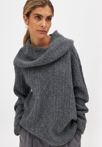 NA-KD - Sweter