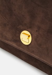 Coccinelle LIYA - Ručna torba - dark brown