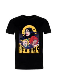 Czarna bawełniana koszulka z grafiką "Hex Girls" przedstawiającą trzy postacie z kreskówek na tle żółtego Księżyca i nietoperzy, z wyraźnym czarnym tekstem.