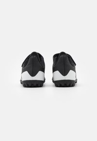 adidas Performance PREDATOR 20.4 FOOTBALL TURF UNISEX - Botines de fútbol para césped - core black/footwear white