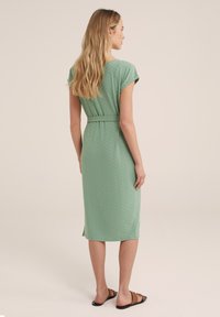 WE Fashion Dnevna haljina - green