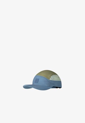Casquette extérieure multicolore avec devant et visière bleus, dessus olive, panneaux latéraux gris clair et ventilation en mesh sur les côtés.