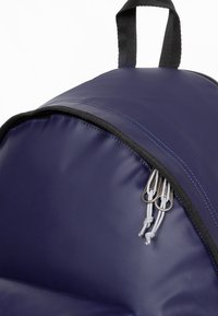 Eastpak ZIPPL'R BIKE - Malý batoh  - tarp nearby