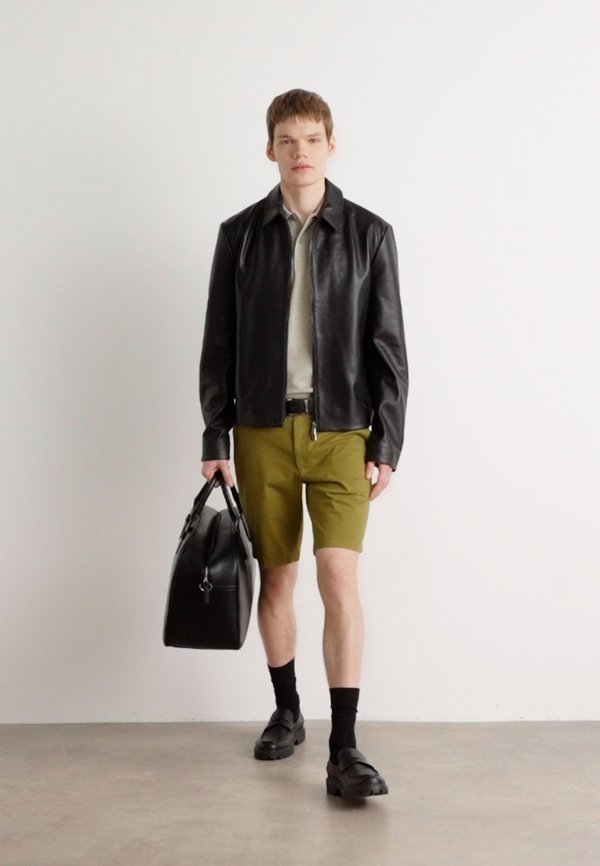 MODERN CHINO - Shorts - lizard3