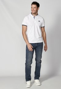 Koroshi SHORT SLEEVE  - Apdrukāts T-krekls - blanco   white