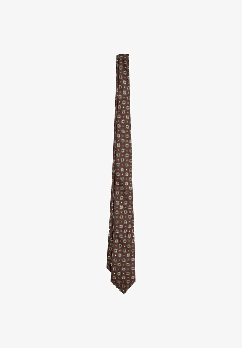 Corbata marrón con un patrón que presenta motivos cuadrados en crema y azul, hecha de un tejido suave, con un extremo afilado para una forma de corbata estándar.