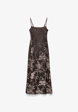 Dunkelbraunes ärmelloses Maxikleid mit dünnen verstellbaren Trägern und rosa Samtmuster mit Blumen.