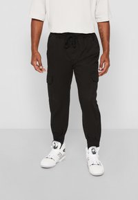 Urban Classics - MÄNNER MILITARY  - Cargo trousers - black Thumbnail Image 1