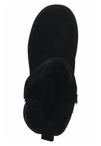 Schwarze Wildleder-Ankle-Boots mit einem weichen, mit Fell gefütterten Innenraum und einer Zuglasche an der Rückseite für einfaches Anziehen. Runde Zehenform mit strapazierfähiger Naht.