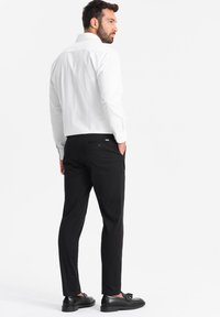 Ombre Chino - black