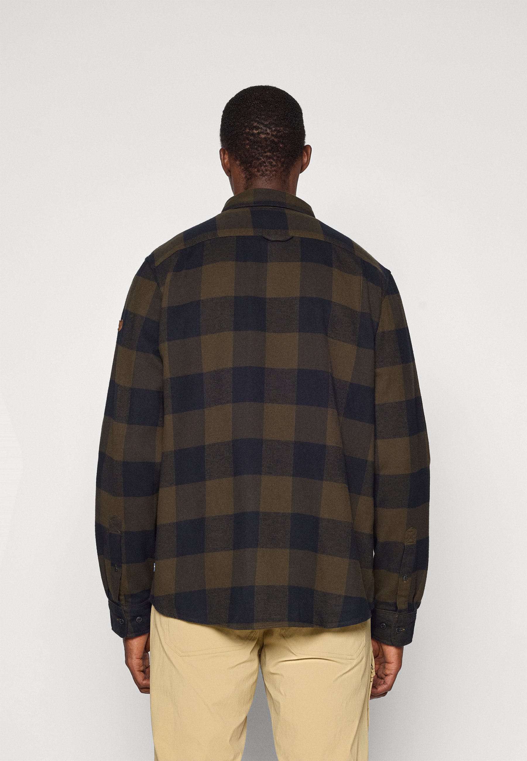 Fjällräven ÖVIK HEAVY FLANNEL SHIRT M - Shirt - deep forest/dark