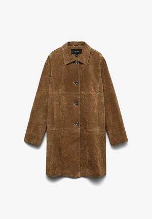 Bruine suède jas met een kraag, vijf knopen en zijzakken. De textuur is glad, met een minimalistisch ontwerp en een rechte pasvorm.