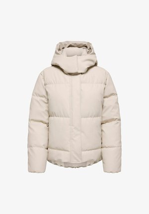 Chaqueta acolchada beige con cuello alto y capucha. Presenta un cierre frontal con cremallera y puños elásticos, confeccionada en un material liso y aislante.