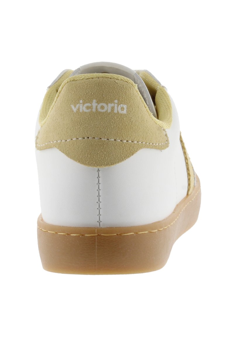 adidas gazelle silver green womens Adidas Superstar X Vitoria Mendoca (FTWWHT/CBLAC) main image 0