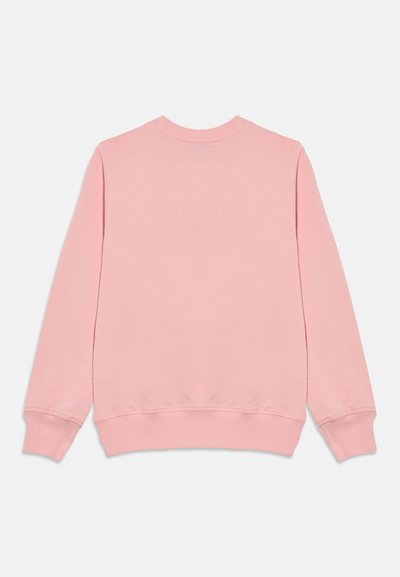 Ροζ φούτερ με υφή υφάσματος, ριμπ μανσέτες και στρογγυλή λαιμόκοψη. Η πλάτη είναι απλή χωρίς επιπλέον λεπτομέρειες ή λογότυπα.