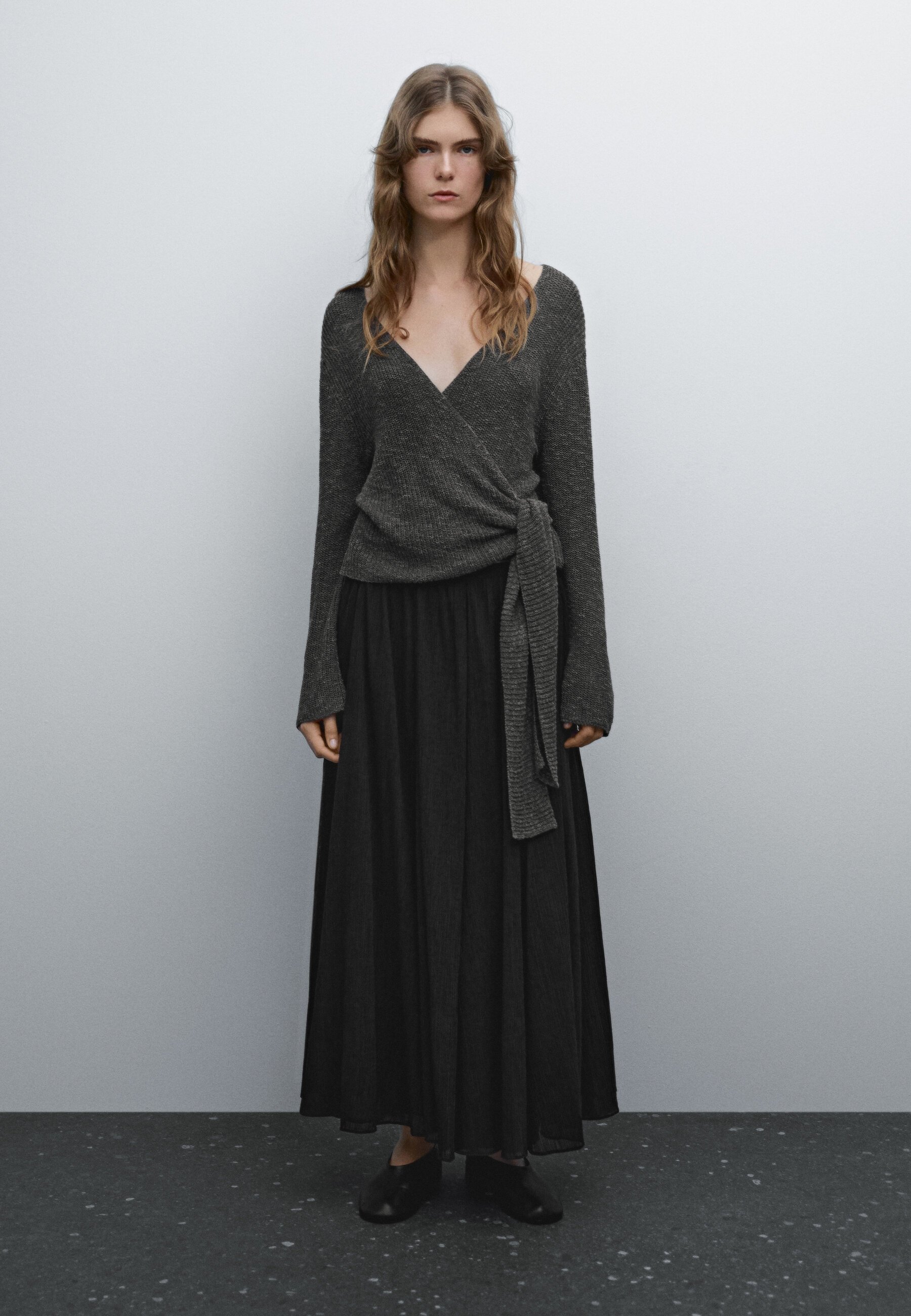 【Massimo Dutti】Long pleated skirt with embroidered detail Massimo Dutti WITH FLORAL EMBROIDERY - A-line skirt - beige