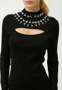INFLUENCER CUT-OUT  - Strickkleid - black