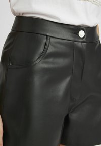 BZB ENDUIT - Short - noir