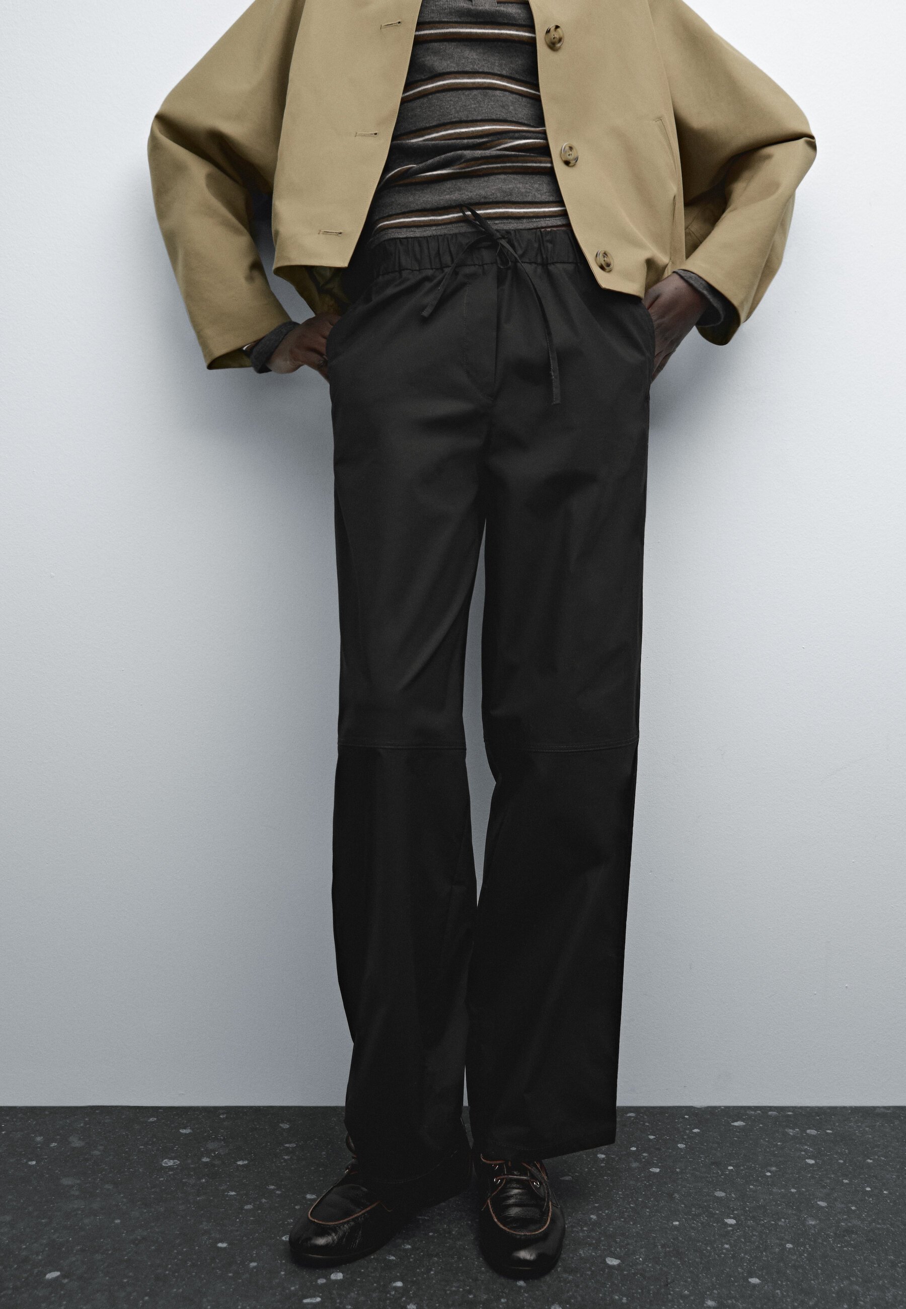 Massimo Dutti WITH ELASTICATED WAISTBAND - Trousers - black