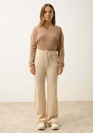 CLARISSA  - Pantalones - sand