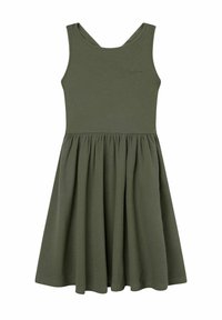 Oliivinvihreä, hihaton mekko, joka on valmistettu ribatusta kankaasta. Mekossa on muotoiltu yläosa ja liehakka pleated-hame. Edessä on hienovarainen logotieto.