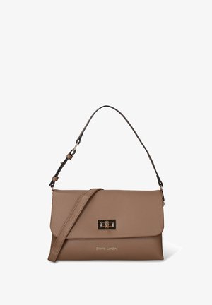 Borsa a tracolla in pelle taupe con tracolla regolabile, chiusura a giro in oro e logo "pierre cardin" sulla patta frontale.