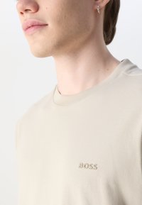 BOSS T-shirts basic - light beige