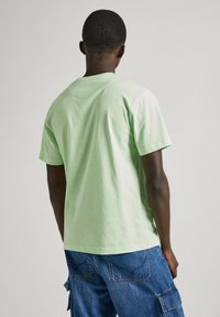 Pepe Jeans CONNOR - Pamata T-krekls - fresh green