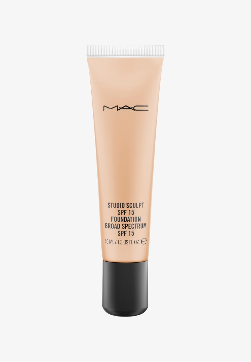 MAC STUDIO SCULPT SPF15 FOUNDATION - Foundation - NC40