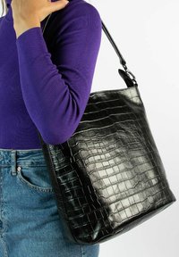 Manfield MIT KROKOMUSTER - Handtasche - schwarz