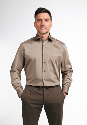 COMFORT FIT - Shirt - braun