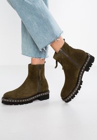 Kennel + Schmenger Botines camperos - green