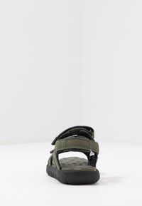 Timberland PERKINS ROW 2 STRAP - Vaellussandaalit - dark green