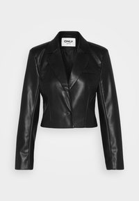 Musta lyhyt bleiseri, valmistettu sileästä nahasta. Siinä on notkio-kaulus, yksirivinen nappikiinnitys ja pitkät hihat istuvalla leikkauksella.