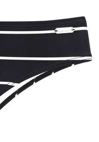 Schwarzer Bikini-Unterteil mit weißen horizontalen Streifen. Die glatte Stoffqualität, die genähten Kanten und ein metallisches Logodetail zeichnen ihn aus.