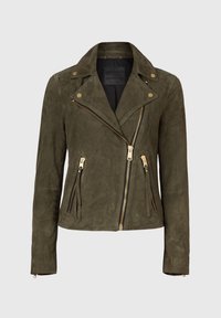 Jasnozielona zamszowa kurtka motocyklowa z złotymi akcentami, asymetrycznym zapięciem na zamek oraz dwiema kieszeniami z zamkiem z przodu. Teksturowane wykończenie, dopasowany krój.