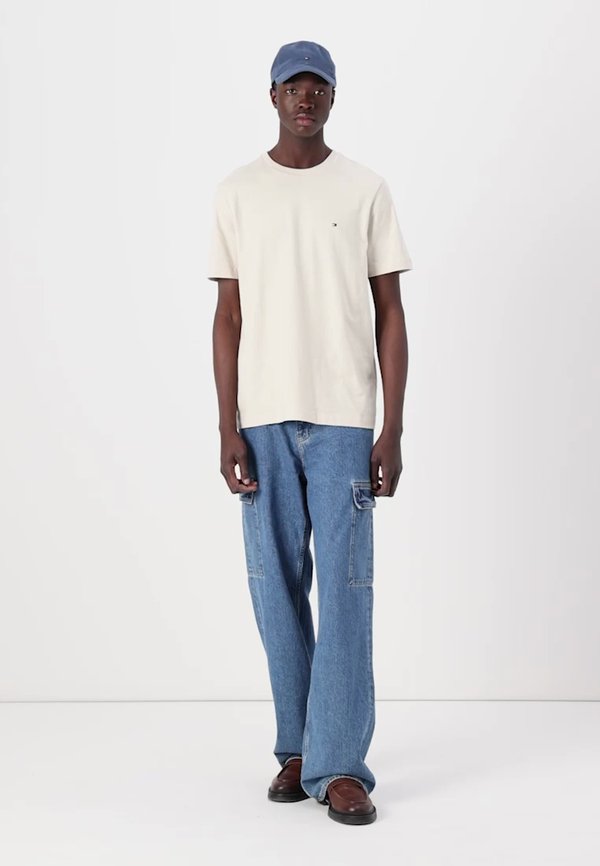 SEASONAL SOLID TEE - Basic T-shirt - newsprint2