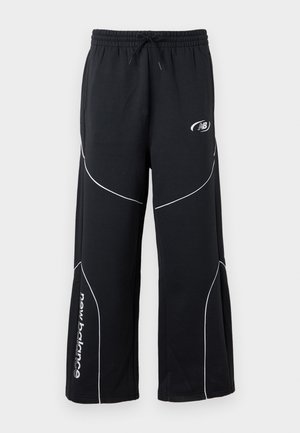 New Balance, TRACKSIDE PANT - Pantaloni sportivi - black