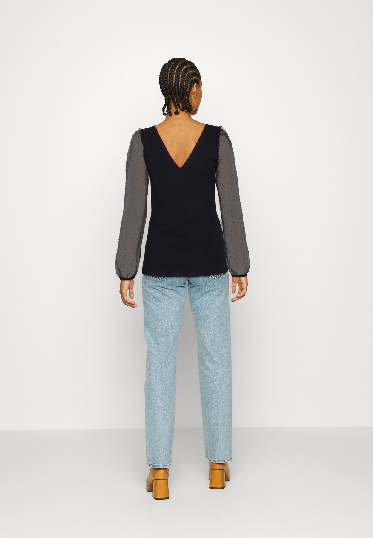 ONLPATSY V NECK