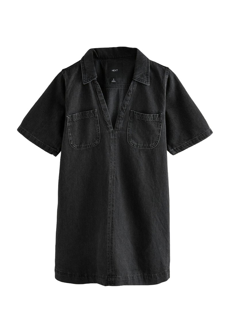 Schwarzes Denim-Kleidhemd mit Kragen, kurzen Ärmeln, zwei Brusttaschen und tiefem V-Ausschnitt. Verfügt über unauffällige Steckdetails.