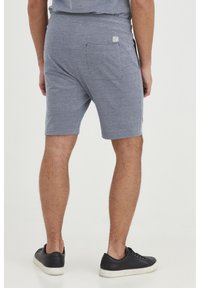 Heather grijze shorts van zachte stof, met een aansluitend ontwerp, een achterzak en een klein label op de tailleband.