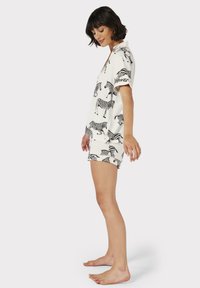 Chelsea Peers ZEBRA PRINT V-NECK BUTTON UP - Pyjama - white