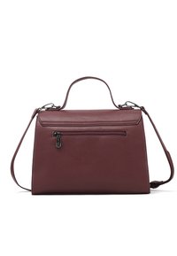 Borsa a mano in pelle borgogna con forma strutturata, manico superiore, tracolla removibile e tasca con zip anteriore. Texture liscia e design minimalista.