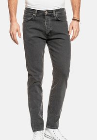 Wrangler - Jeansy Slim Fit
