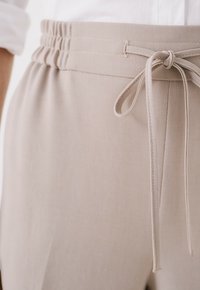 Caroll PDANNA - Trainingsbroek - beige