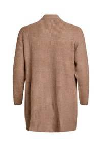 Cardigan lungo in maglia aperta color marrone chiaro, con texture a coste, fessure laterali e scollatura rotonda. Design semplice e minimalista.