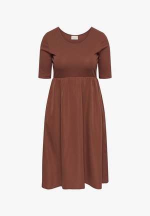 Braunes knielanges Kleid mit kurzen Ärmeln, rundem Ausschnitt und geraffter Taille.